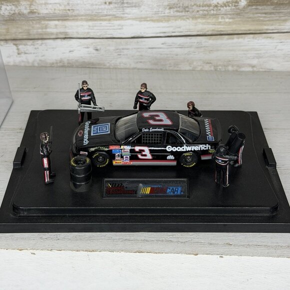 Racing Champions Dale Earnhardt #3 NASCAR 1:43 Diecast Pit Stop Showcase - Picture 1 of 11